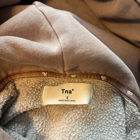 ARITZIA|| Cropped purple hoodie - Picture 5 of 6